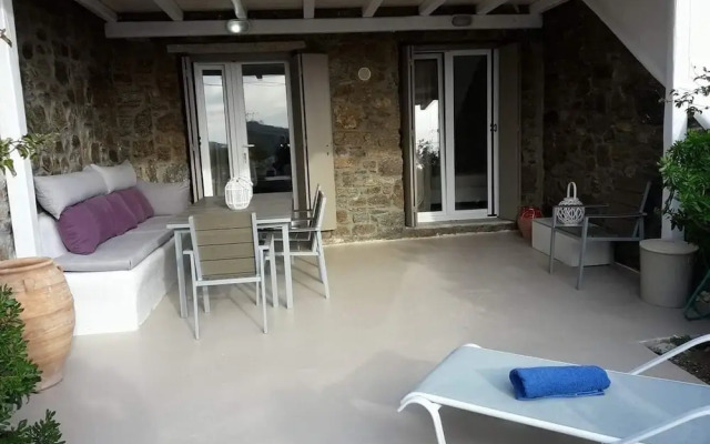 HELEN HOUSE-Minimal Perfection