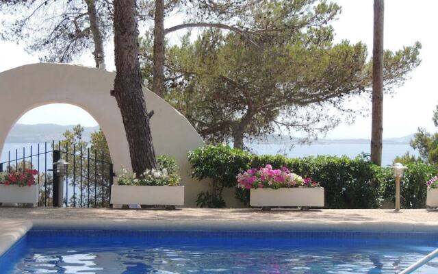 Casa Negret with panoramic Sunset views