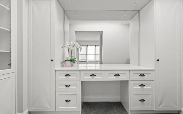 StayAU Contemporary 5BRM Families Home Point Cook