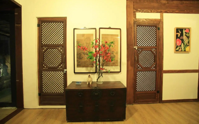 MongYouHwaWon Guesthouse(Painter's house)