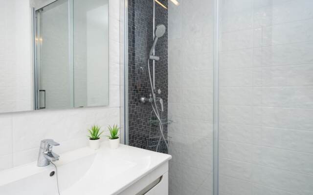 Apartment - 2 Bedrooms with Pool and WiFi - 107805