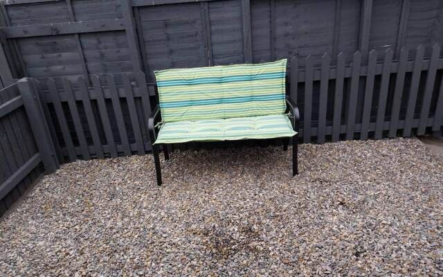 Leeds Cute 1 bed Apt, Garden, Free Wifi & Parking