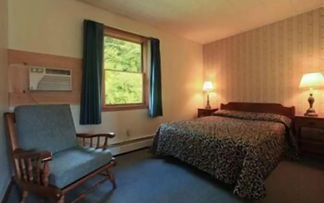 Ladd Brook Inn