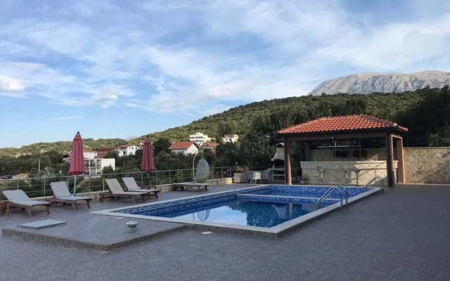 EDEM Apartments