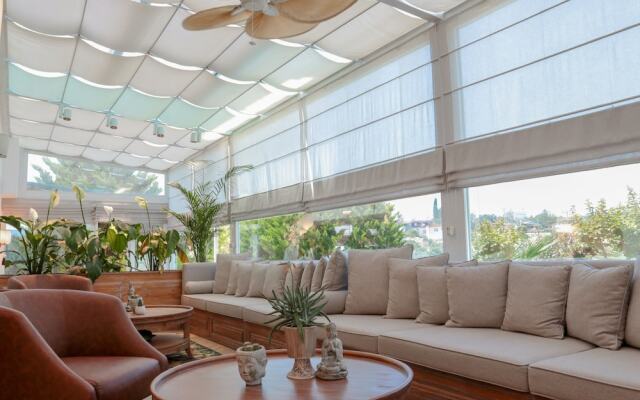 Olbios Marina Resort