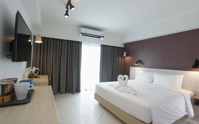 Port Canary Hotel