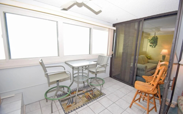 Atlantis 909 2 Bedroom Condo by RedAwning