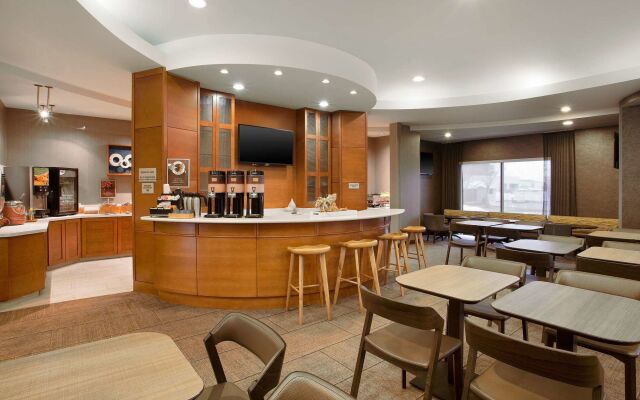 Springhill Suites Marriott Airport