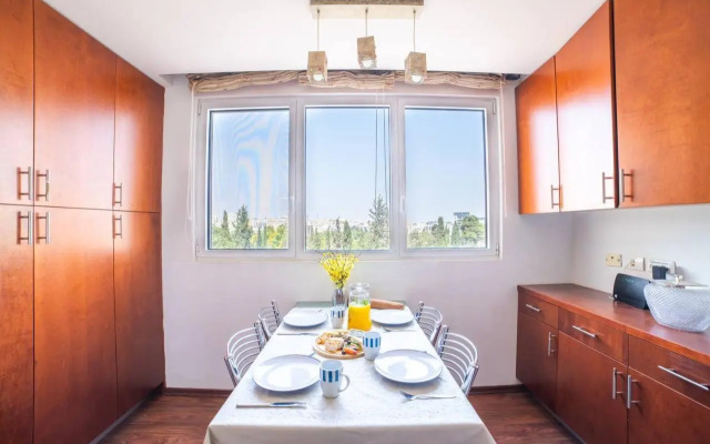 Art Apartment In Mamila - Art & View