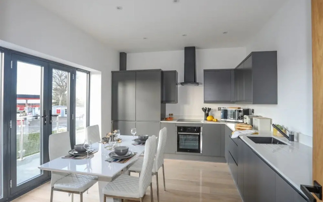 Bryn Min Manton Apartment