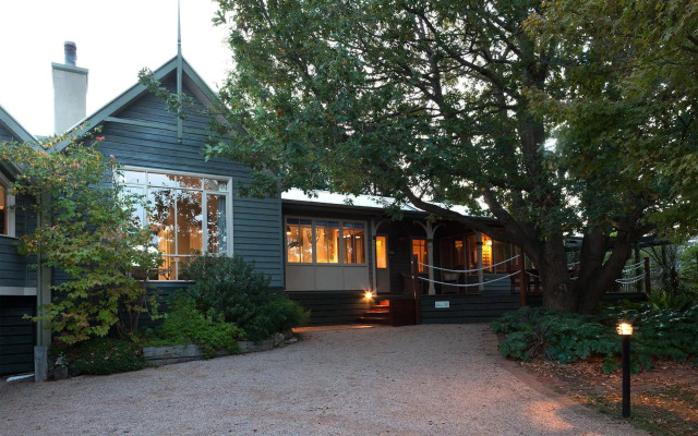 Oak Tree Lodge