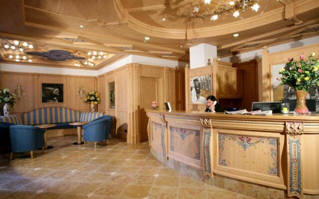 Hotel Garni La Roccia