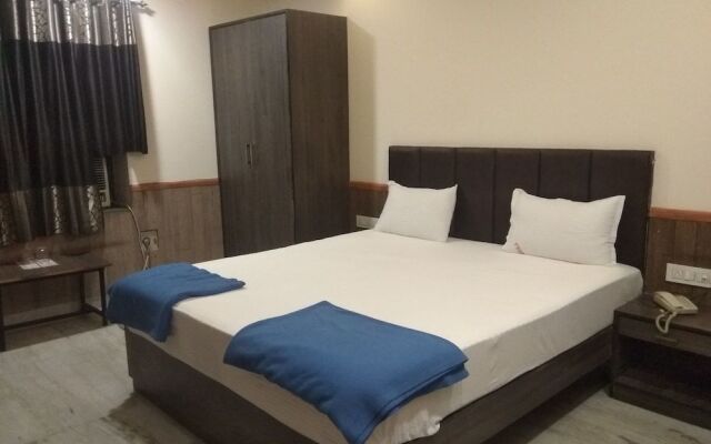 JK Rooms 111 Hotel Shivala