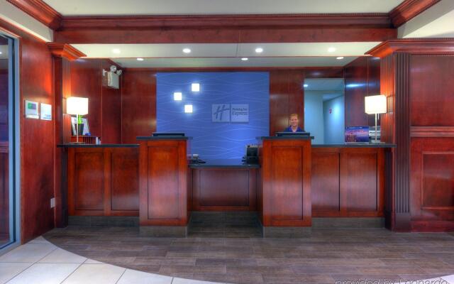 Hotel Dawson Creek, SureStay Collection by Best Western