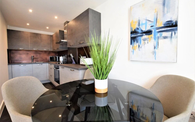 Your Apartment Brunel Loft - No 2