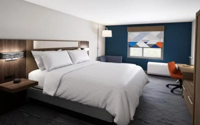 Holiday Inn Express Hamilton Upper James by IHG