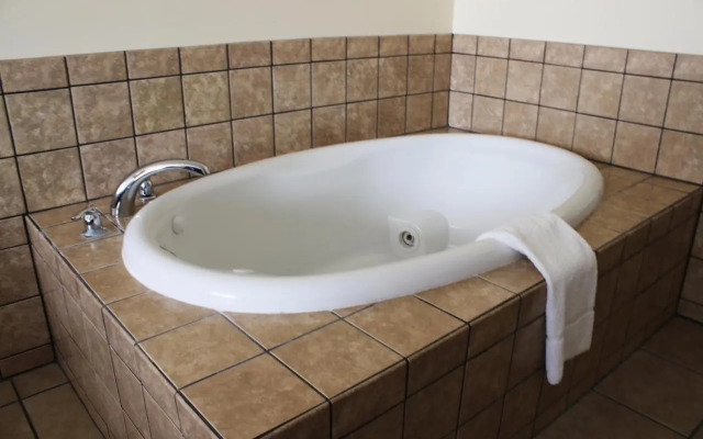 Cobblestone Hotel - Fairbury