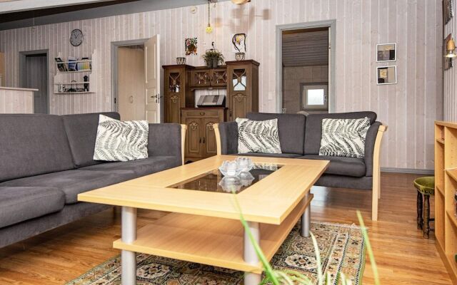 8 Person Holiday Home in Hemmet