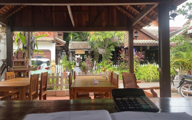 Xayana Home