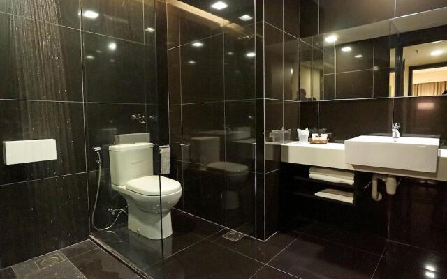 Grand Dormani Rajah Court Hotel