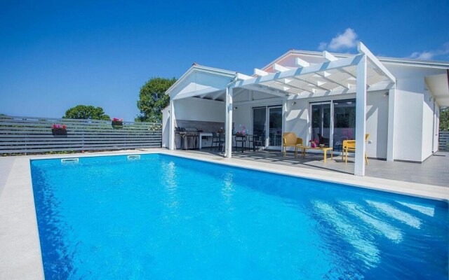 Villa Sunrise
