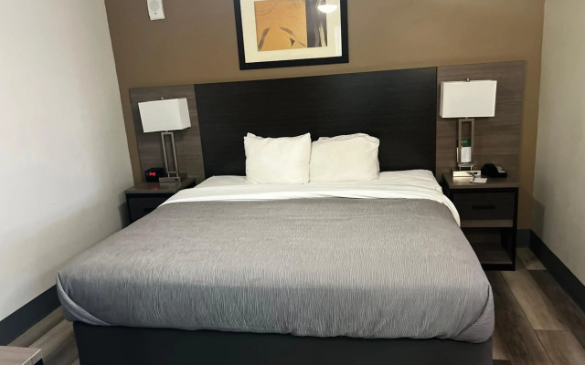 Quality Inn & Suites Goodyear - Phoenix West