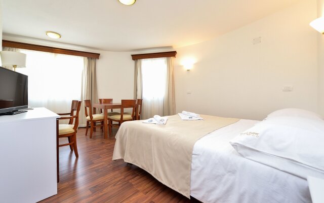 Hotel ZaDaR