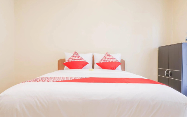 Super OYO 1654 Maha Bharata Kuta Inn