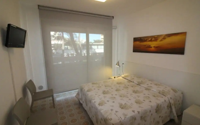 Comfortable Flat by the Beach