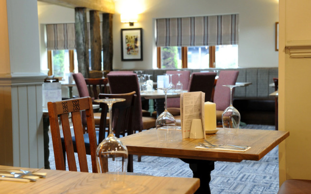 The White Hart by Green King Inns