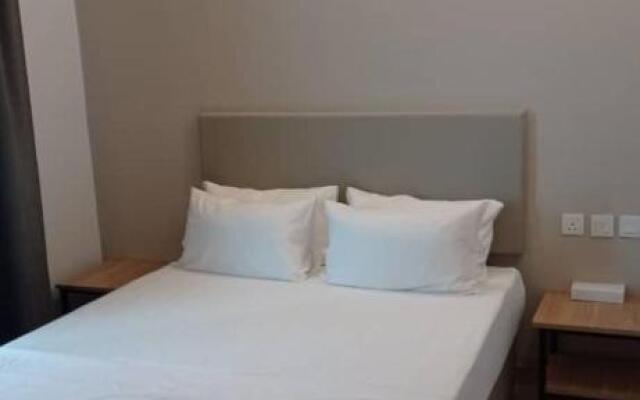 Serapi Verdure Hotel