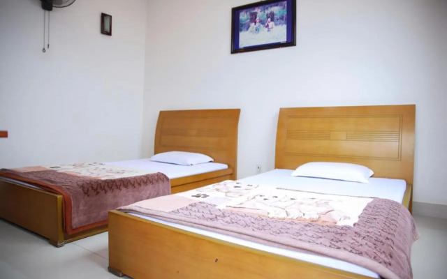 Huynh Gia Bao Hotel 2