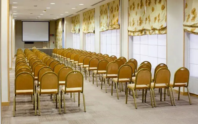 Hotel Acta Piramides