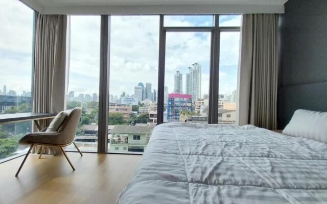 Luxury Apartment Queen Sirikit Asok Termianl 21