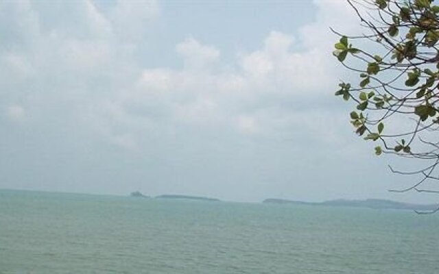 Bophut Beach Tiny Resort