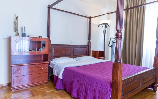 Athenian Luxury House