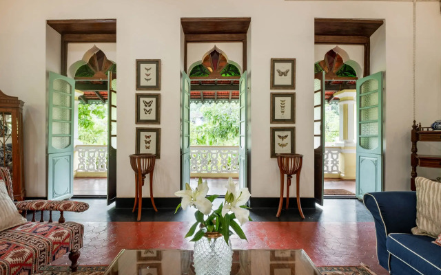Bastora House