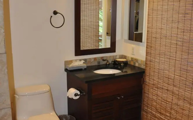 Aina Nalu I109 by RedAwning