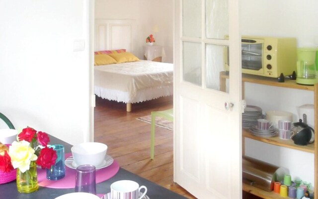 Mansion With 6 Bedrooms in Neuillé, With Private Pool, Furnished Garde