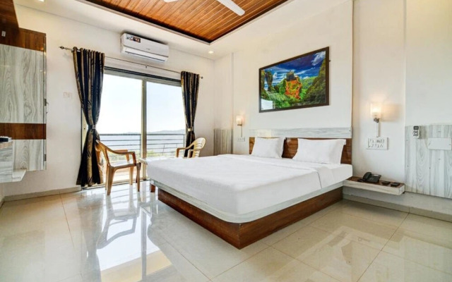 Aditya Hill View Inn