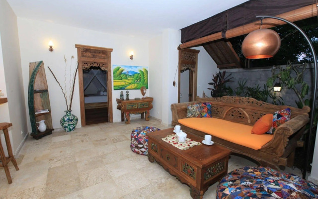 Breezy Point Villas