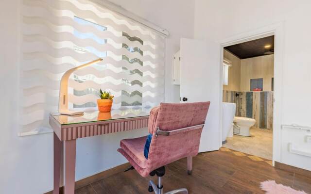 Private Retreat w 5 BR Spa Pool Jacuzzi