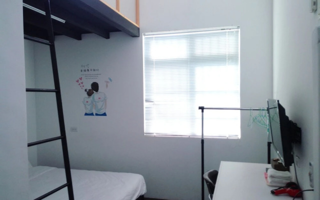 Caitlyn Hostel II