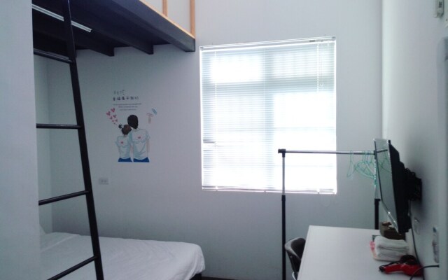 Caitlyn Hostel
