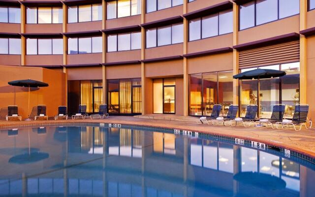 Four Points by Sheraton Houston Greenway Plaza (Permanently Closed)