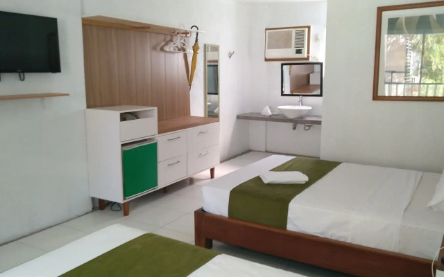 MR Holidays Hotel