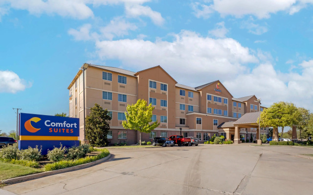 Comfort Suites Waco North - Near University Area
