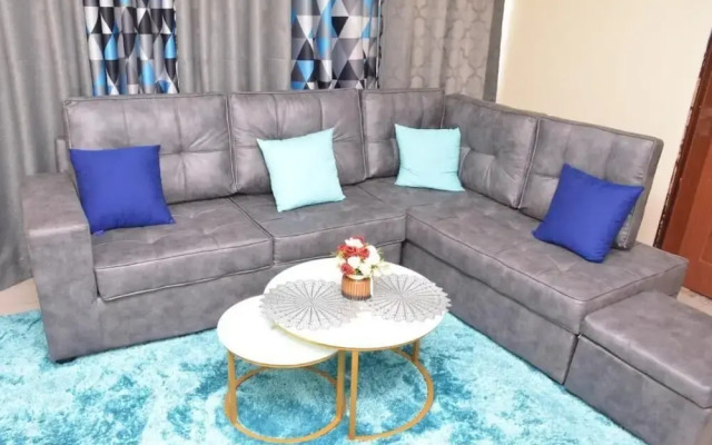 Lux Suites MacDade Apartments