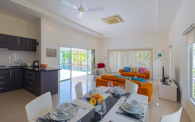 Tropical 4 Bedroom Pool Villa L21