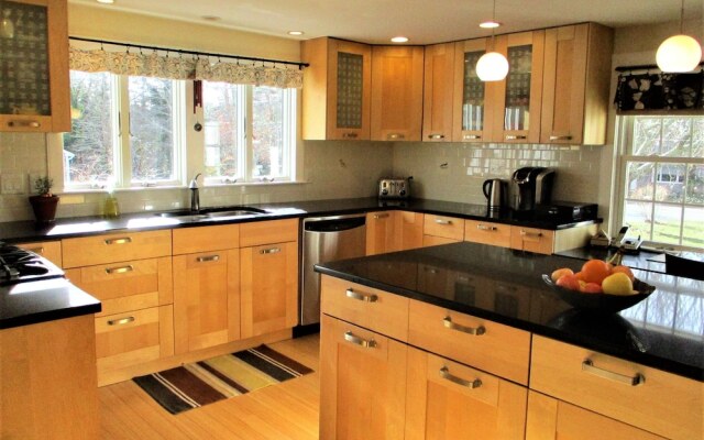 279 Alden - 3 Bedroom House